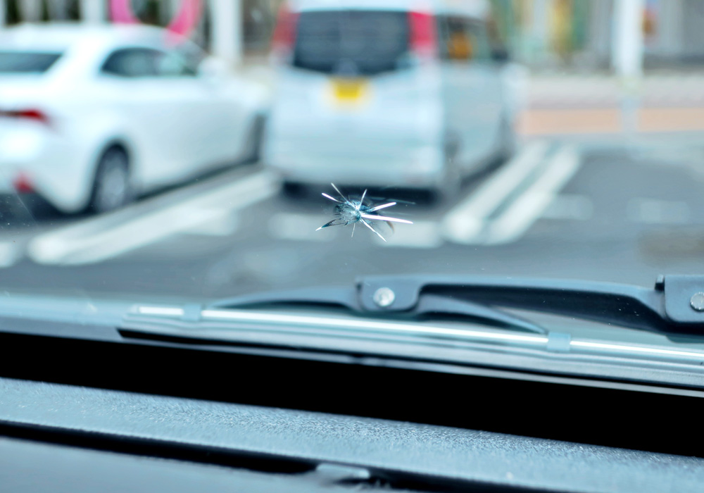 5年間保証付き！低価格で高品質なフロントガラス交換