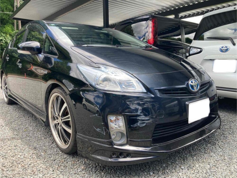 トヨタ　プリウス